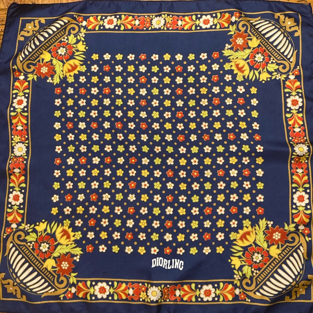 ❗️RARE❗️ Dior ‘Diorling’ 60s Silk Scarf